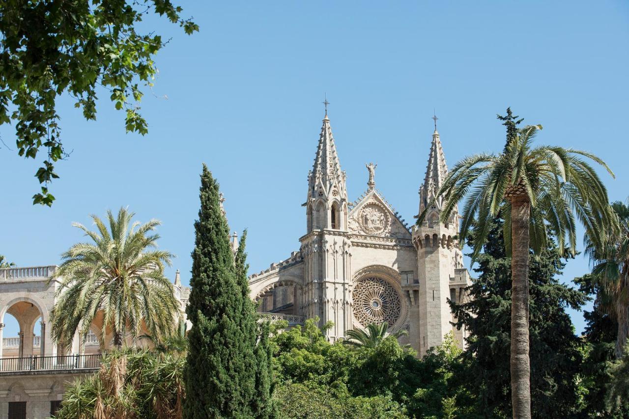 เอล ยอเรนซ์ ปาร์ก เดลา มาร์ Hotel ปัลมาเดมายอร์กา ภายนอก รูปภาพ The cathedral of Palma