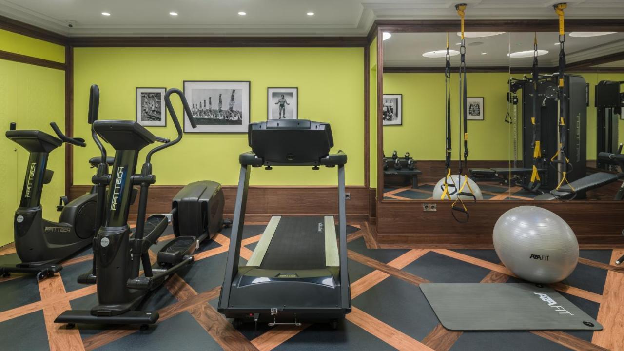 เอล ยอเรนซ์ ปาร์ก เดลา มาร์ Hotel ปัลมาเดมายอร์กา ภายนอก รูปภาพ The gym at The Ivy Collection